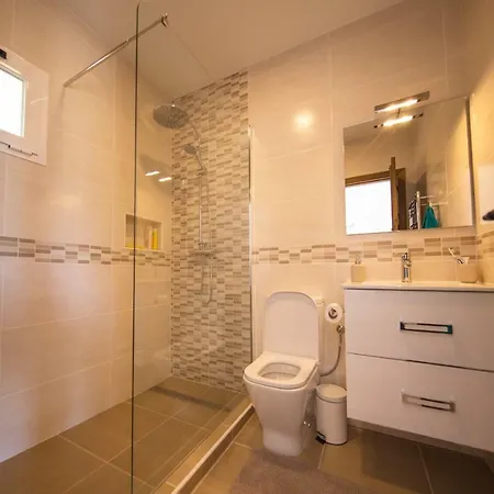 Bed & Breakfast Casa-b Bed & Breakfast, Adults Recommended *