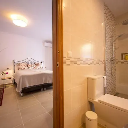 Casa-b Bed & Breakfast, Adults Recommended * Cómpeta