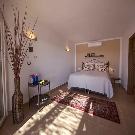 Couette-café Casa-b Bed & Breakfast, Adults Recommended *