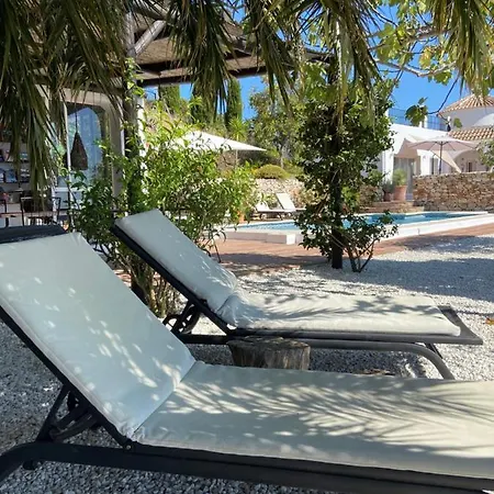 فندق مبيت وإفطار Casa-b Bed & Breakfast, Adults Recommended