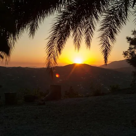 فندق مبيت وإفطار Casa-b Bed & Breakfast, Adults Recommended Cómpeta